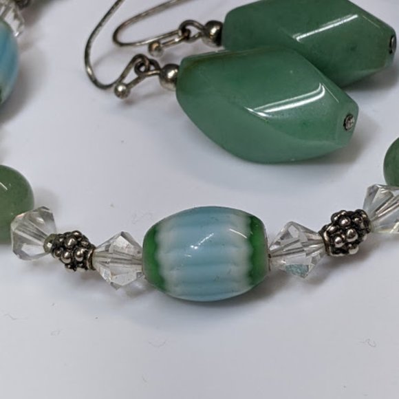 Twisted Green Stone & Melon Bead Crystal Jewelry - Picture 5 of 5